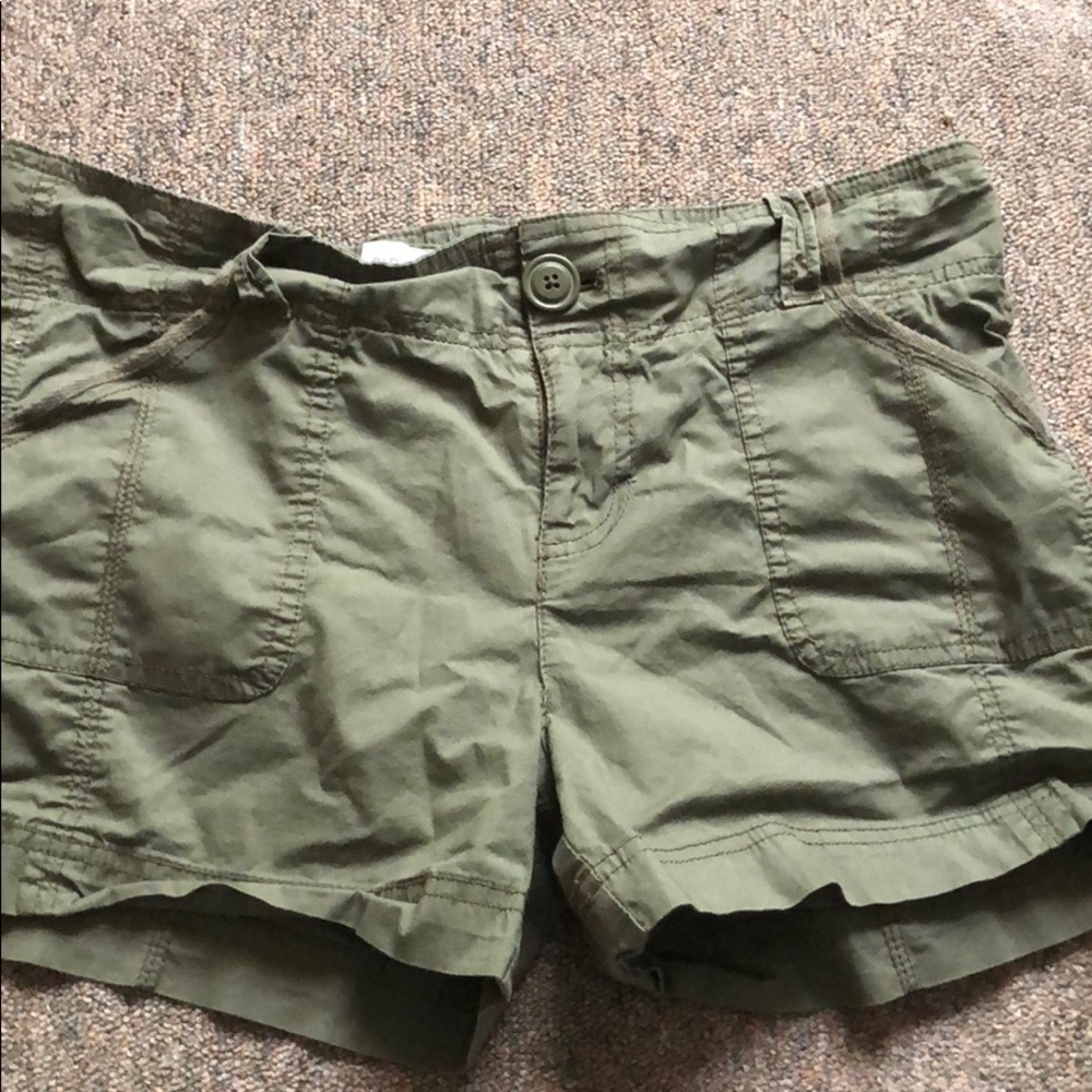 green old navy shorts